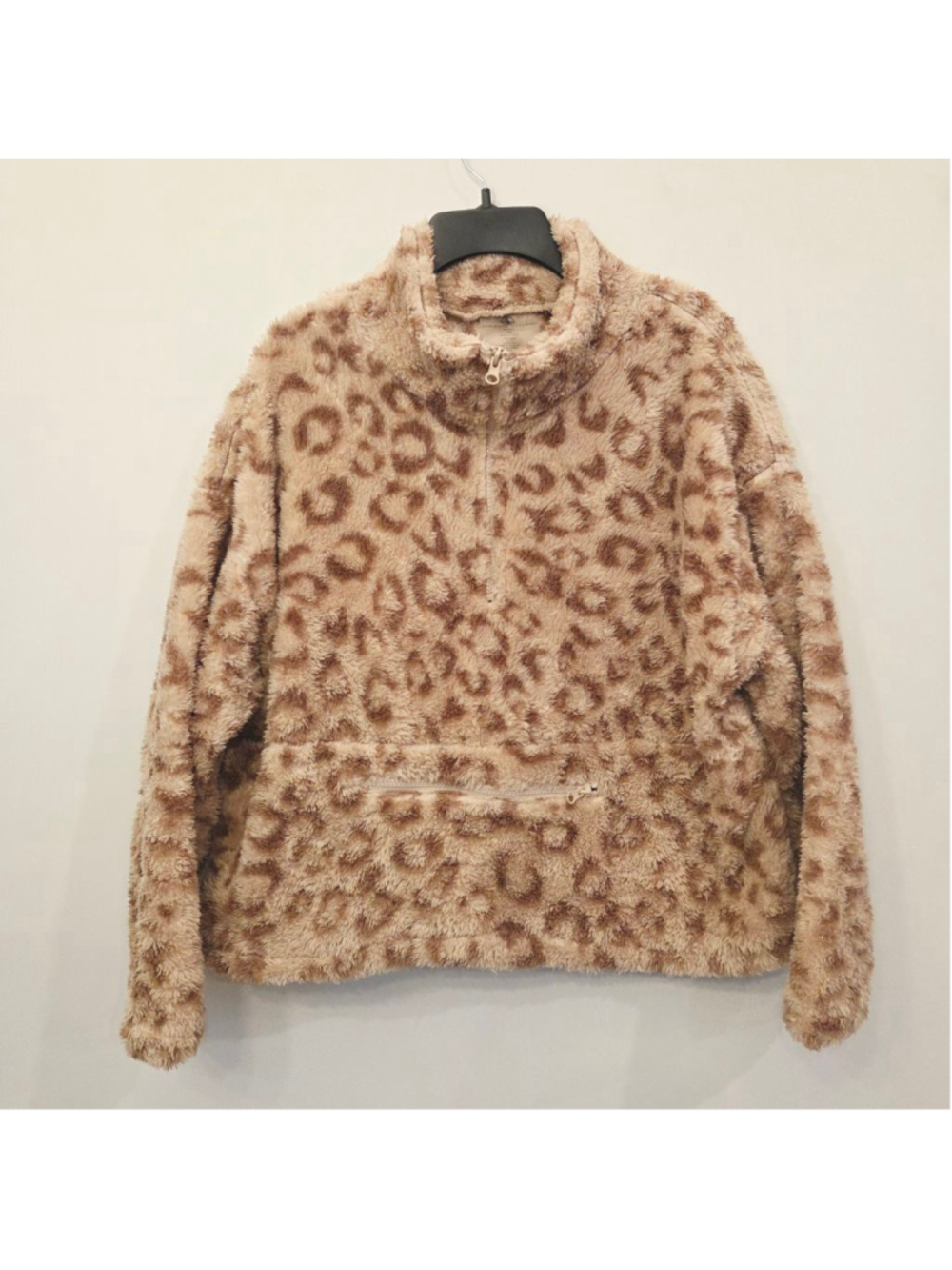 Adrienne Vittadini leopard print faux fur pullover jacket